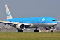 PH-BVI @ EHAM - KLM B773 landing - by FerryPNL