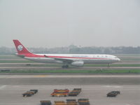 B-5960 @ ZGGG - taxying to stand at Guangzhou - by magnaman