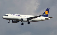 D-AIZO @ EDDM - Lufthansa (DLH/LH) - by CityAirportFan