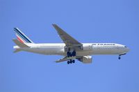 F-GSPP @ LFPG - Boeing 777-228 (ER), long approach rwy 08R, Roissy Charles De Gaulle Airport (LFPG-CDG) - by Yves-Q