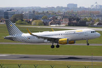 EC-LVP @ EBBR - Landing on rwy 01. - by Raymond De Clercq