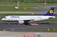 D-AIZM @ EDDL - Lufthansa A320 - by FerryPNL