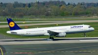 D-AIRC @ EDDL - Lufthansa, is here landing at Düsseldorf Int'l(EDDL) - by A. Gendorf