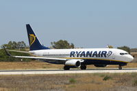 EI-DYY @ LMML - B737-800 EI-DYY Ryanair - by Raymond Zammit