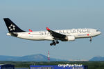 TC-LNB @ LOWW - Turkish Airlines - by Chris Jilli
