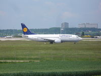 D-ABEH @ EDDS - Lufthansa Boeing 737-330 - by Christian Maurer