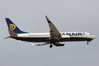 EI-EFR @ LMML - B737-800 EI-EFR Ryanair - by Raymond Zammit