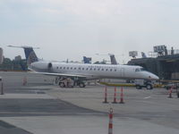 N11194 @ EWR - ExpressJet ERJ-145XR - by Christian Maurer