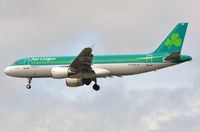 EI-EZW @ EGLL - Aer Lingus A320 landing - by FerryPNL