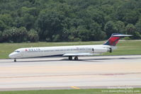 N934DL @ KTPA - Delta Flight 1268 (N934DL) arrives at Tampa International Airport following flight from Detroit Metro-Wayne County Airport