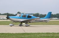 N444AN @ KOSH - Cirrus SR22T