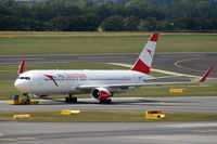 OE-LAY @ LOWW - Austrian B767-300ER @VIE - by Stefan Mager