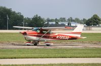 N7253Q @ KOSH - Cessna 172L - by Mark Pasqualino