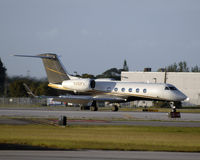 N452FX @ PBI - taxiing - by Bruce H. Solov
