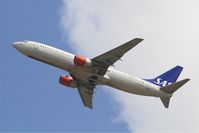 LN-RRU @ LFPG - Boeing 737-883, Take off rwy 27L, Roissy Charles De Gaulle airport (LFPG-CDG) - by Yves-Q