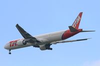 PT-MUC @ LFPG - Boeing 777-32WER, Short approach rwy 27R, Roissy Charles De Gaulle Airport (LFPG-CDG) - by Yves-Q