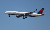 N553NW @ LAX - Delta - by Florida Metal