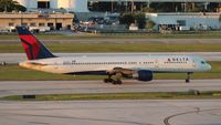 N652DL @ FLL - Delta - by Florida Metal