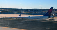 N806NW @ KATL - On the ramp ATL - by Ronald Barker