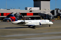 N919EV @ KATL - taxi for takeoff Atlanta - by Ronald Barker