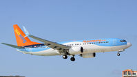 C-FLZR @ TNCM - Sunwing landing at TNCM - by Daniel Jef