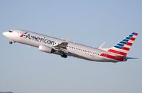 N959NN @ KLAX - American B738 - by FerryPNL