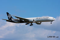 ZK-OKS @ NZAA - Air New Zealand Ltd., Auckland - by Peter Lewis