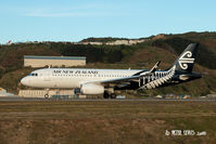 ZK-OXK @ NZWN - Air New Zealand Ltd., Auckland - by Peter Lewis