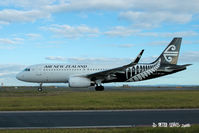 ZK-OXG @ NZAA - Air New Zealand Ltd., Auckland - by Peter Lewis
