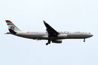 A6-AFC @ EGLL - Airbus A330-343E [1167] (Etihad Airways) Home~G 12/11/2010. On approach 27L. - by Ray Barber