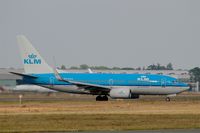 PH-BGX @ LFBD - Boeing 737-7K2, Taxiing to boarding area, Bordeaux Mérignac airport (LFBD-BOD) - by Yves-Q