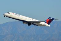 N940AT @ KLAX - Delta B717 taking-off from LAX - by FerryPNL