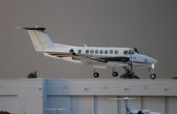 N1003V @ FLL - Super King air 350 - by Florida Metal
