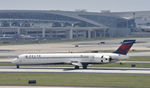 N965DN @ KATL - Arriving at Atlanta - by Todd Royer