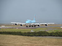 HL7632 @ NZAA - taxying for departure - by magnaman