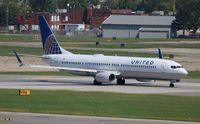 N36444 @ DTW - United - by Florida Metal