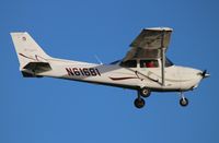 N61681 @ ORL - Cessna 172S - by Florida Metal