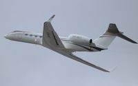 XA-RET @ MIA - Gulfstream 550 - by Florida Metal