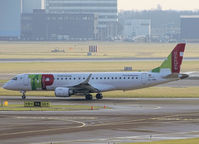CS-TPR @ AMS - Taxi to the runway for take off - by Willem Göebel