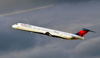 N903DE @ KATL - Takeoff Atlanta - by Ronald Barker