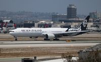 ZK-OKO @ LAX - Air New Zealand - by Florida Metal