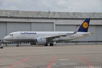 D-AINA @ EDDL - Airbus A320-271n(W) - LH DLH Lufthansa 'first to fly A320 NEO' - 6901 - D-AINA - 01.07.2016 - DUS - by Ralf Winter