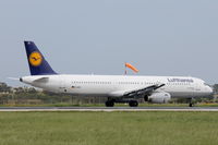 D-AISC @ LMML - A321 D-AISC Lufthansa - by Raymond Zammit