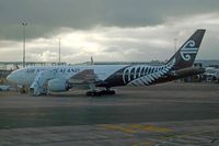 ZK-OKA @ NZAA - At Auckland - by Micha Lueck