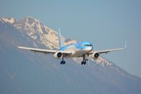 G-CPEV @ LOWI - Thomson B757 landing at LOWI, Innsbruck with the austrian alps in the background - by Paul H