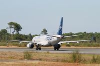PH-EZX @ LFBD - Embraer ERJ-190LR, Lining up rwy 05, Bordeaux Mérignac airport (LFBD-BOD) - by Yves-Q