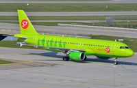 VQ-BRG @ EDDM - S7 A320 taxying in after arrival. - by FerryPNL
