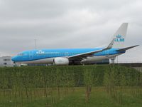 PH-BGE @ EHAM - KLM 737 OVEER QUEBEC - by fink123