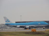 PH-BFG @ EHAM - KLM 747 TAKING OF - by fink123