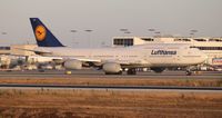 D-ABYN @ LAX - Lufthansa - by Florida Metal